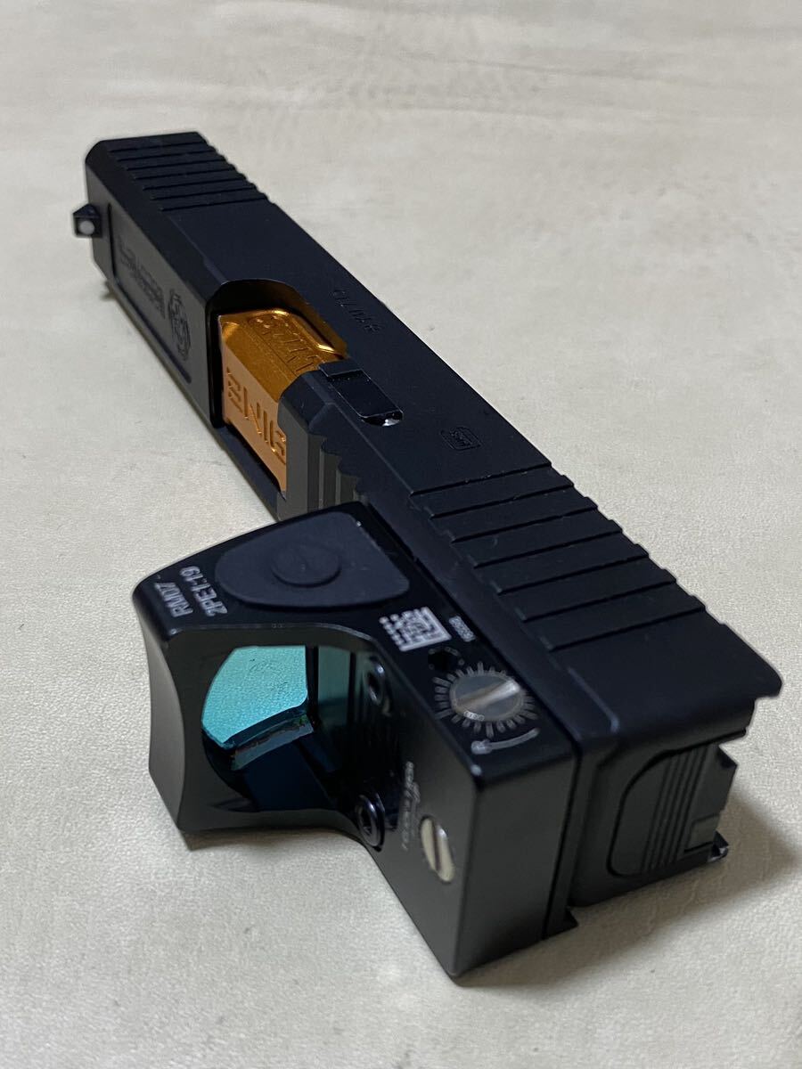 1円スタート！希少 Detonator G19 GLOCK19 グロック19 カスタムスライド アウターバレル ドットサイト付 ★ 美品 レア品 デトネイター の画像7