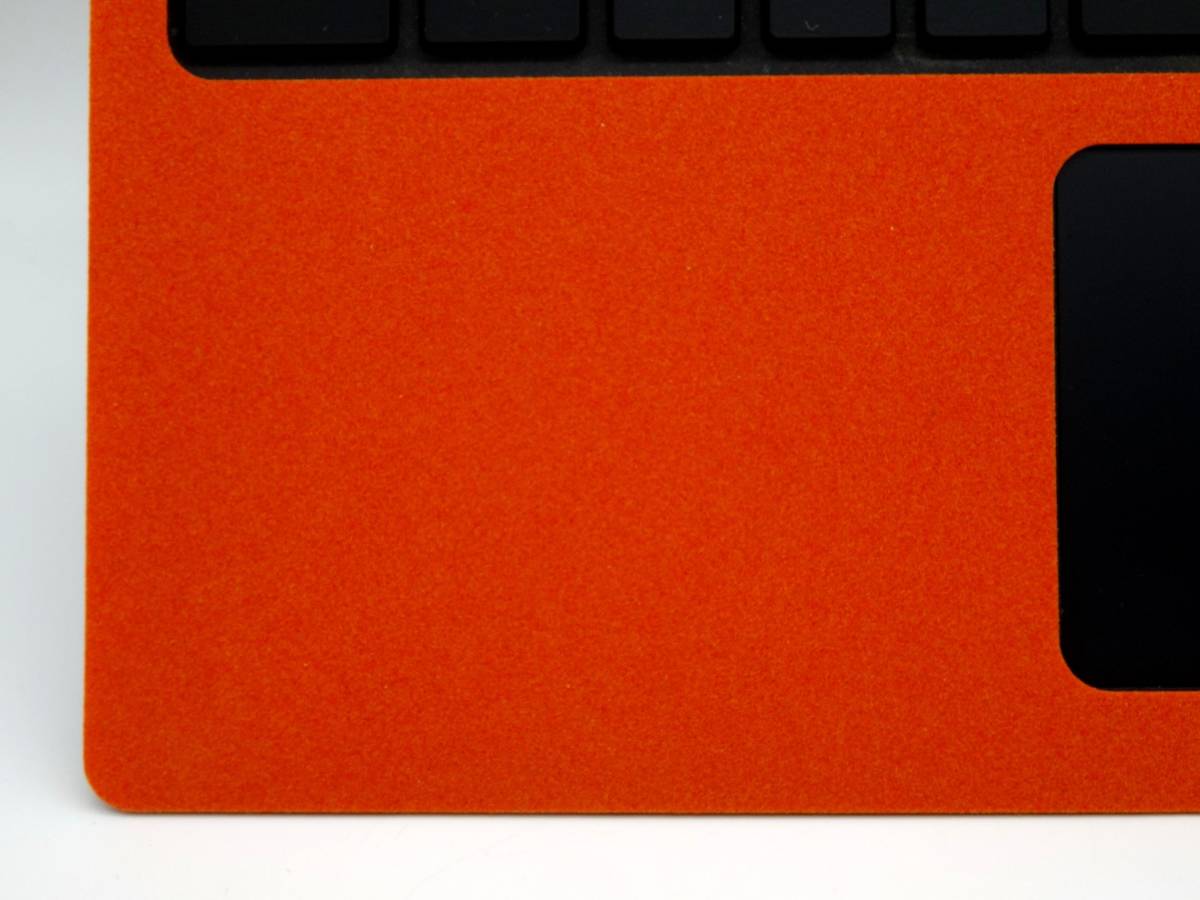動作保証 Surface Pro 純正キーボード 1725 黒 新品オレンジスウェード保護シート付 ブラック　FMM-00019_画像2