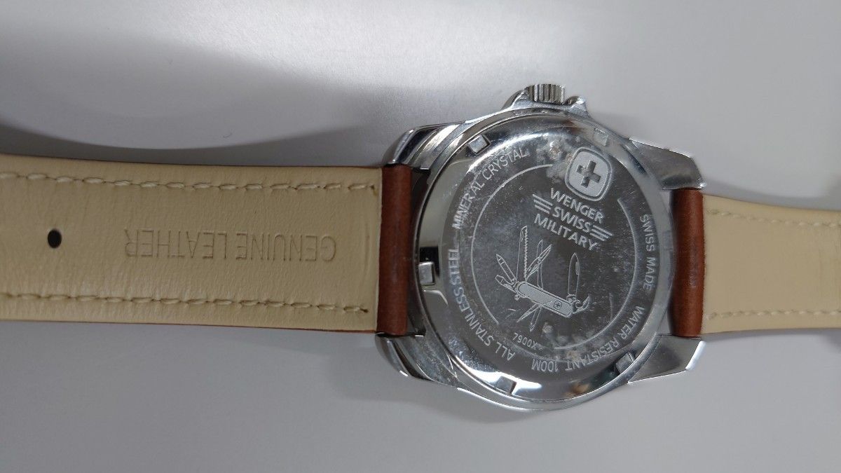 【美品】WENGER　7900X  バッテリー交換済動作品　純正レザーベルト　取扱説明書　化粧箱付 腕時計