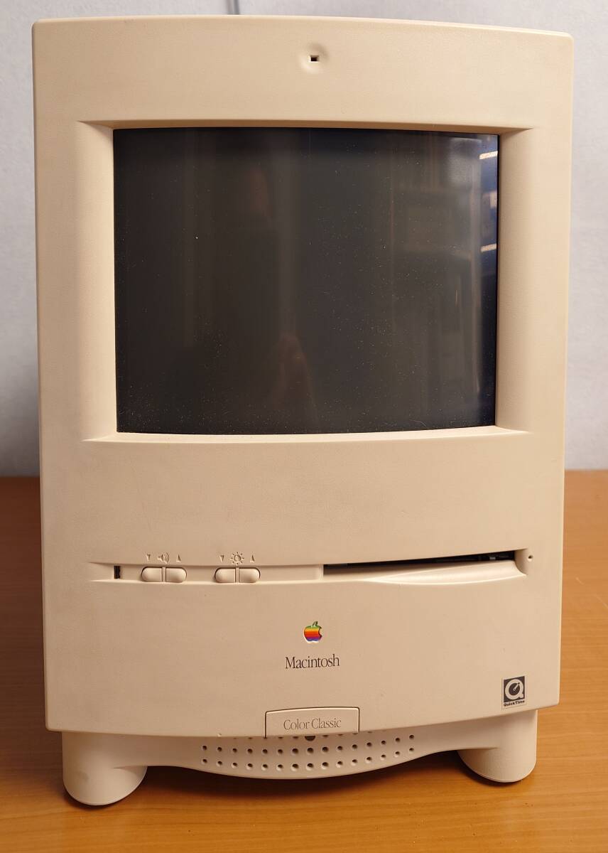 Apple Macintosh PowerColorClassic（カラクラ） PPC 603ev/180MHz 動作品【中古・難あり】の画像1