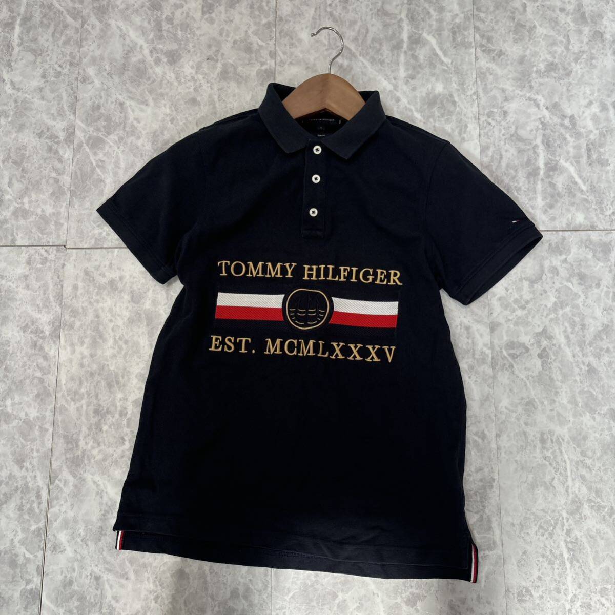 AA ＊ 良品 19年製 '人気モデル' TOMMY HILFIGER トミーヒルフィガー 半袖 ロゴ刺繍 鹿の子 ポロシャツ sizeS メンズ 紳士服 トップスの画像2