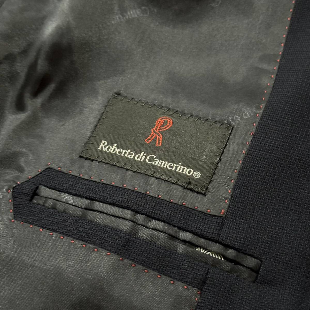 G☆美品/大きいサイズ!! '日本製' Roberta di Camerino ロベルタディカメリーノ WOOL100%生地 テーラードジャケット ロゴ刻印ボタン 紳士服の画像8