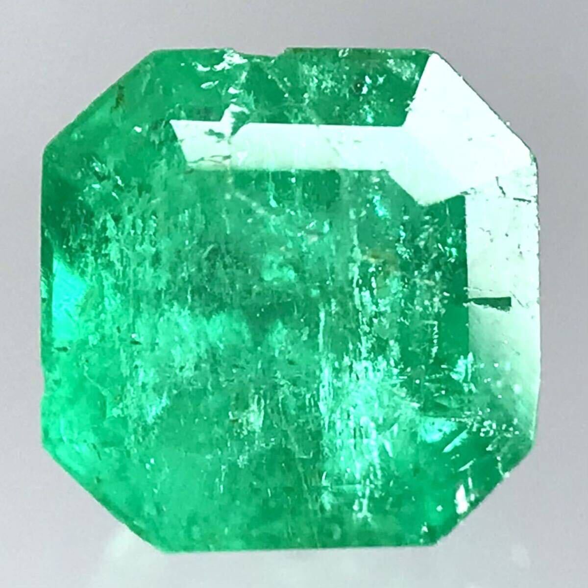 (天然エメラルド0.595ct)a約5.0×5.0mmソーティング付 ルース 裸石 宝石 ジュエリーjewerly emerald iの画像1