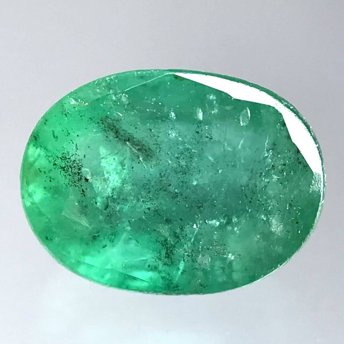 (天然エメラルド0.696ct)a約6.2×4.6mmソーティング付 ルース 裸石 宝石 ジュエリーjewerly emerald iの画像1