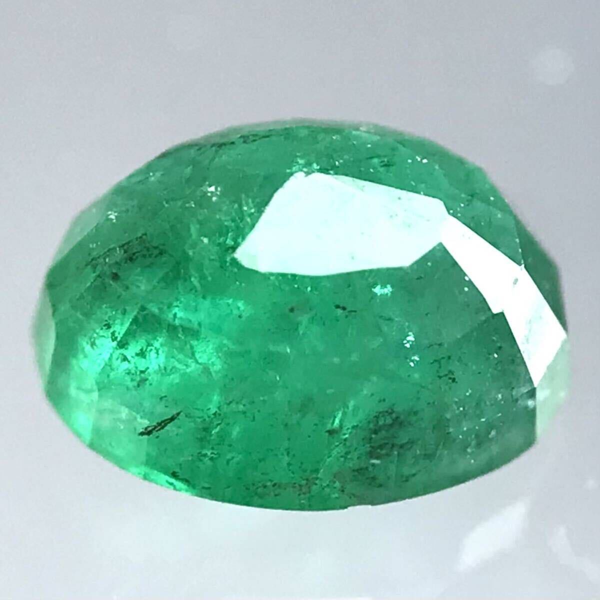 (天然エメラルド0.509ct)a約5.6×4.3mmソーティング付 ルース 裸石 宝石 ジュエリーjewerly emerald iの画像2