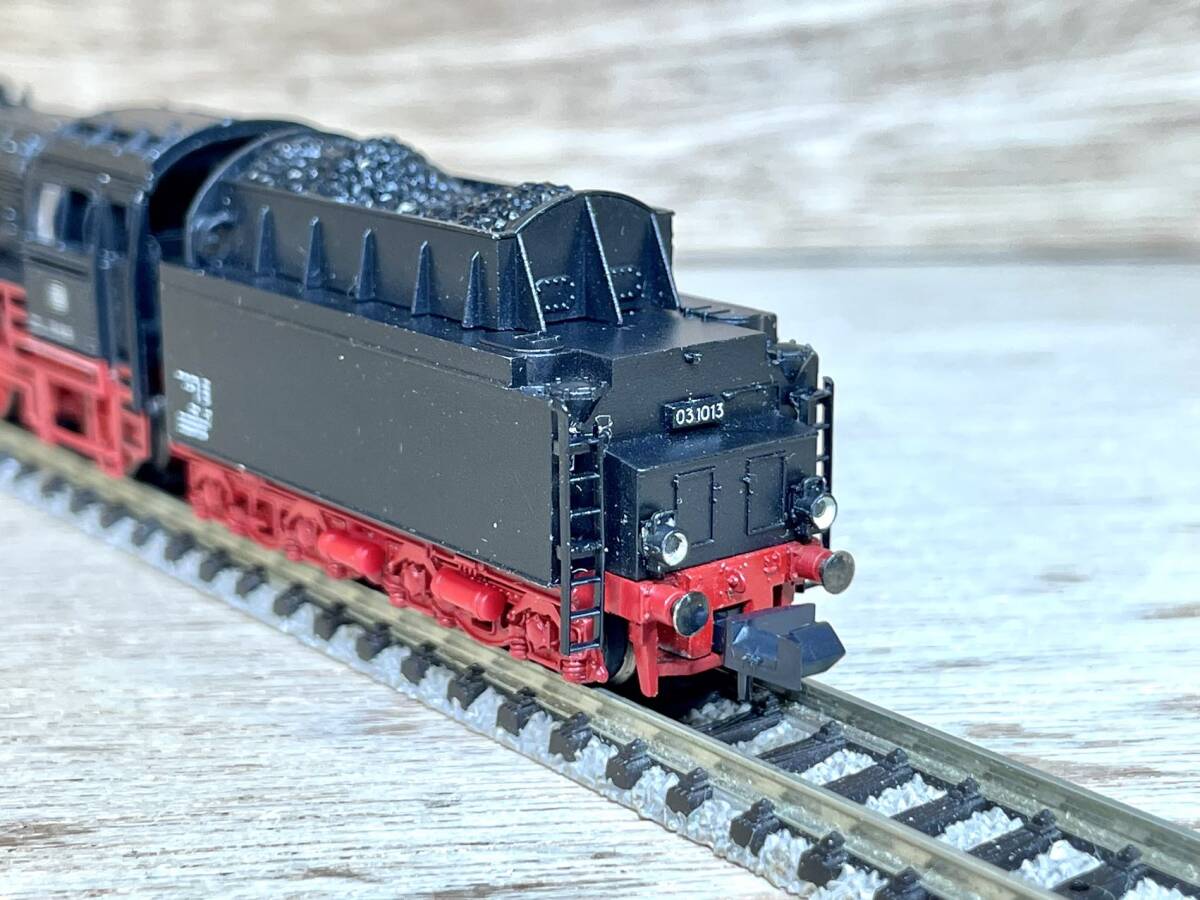 MINITRIX N gauge 11107-1 DB Германия полосный . железная дорога ( запад Германия ) BR 03.1013 паровоз EP.III