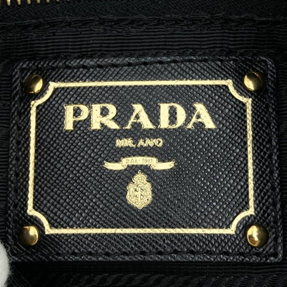 プラダ ショルダーバッグ ブラック ゴールド金具 ロゴ入り ナイロン レザー レディース PRADA_画像10