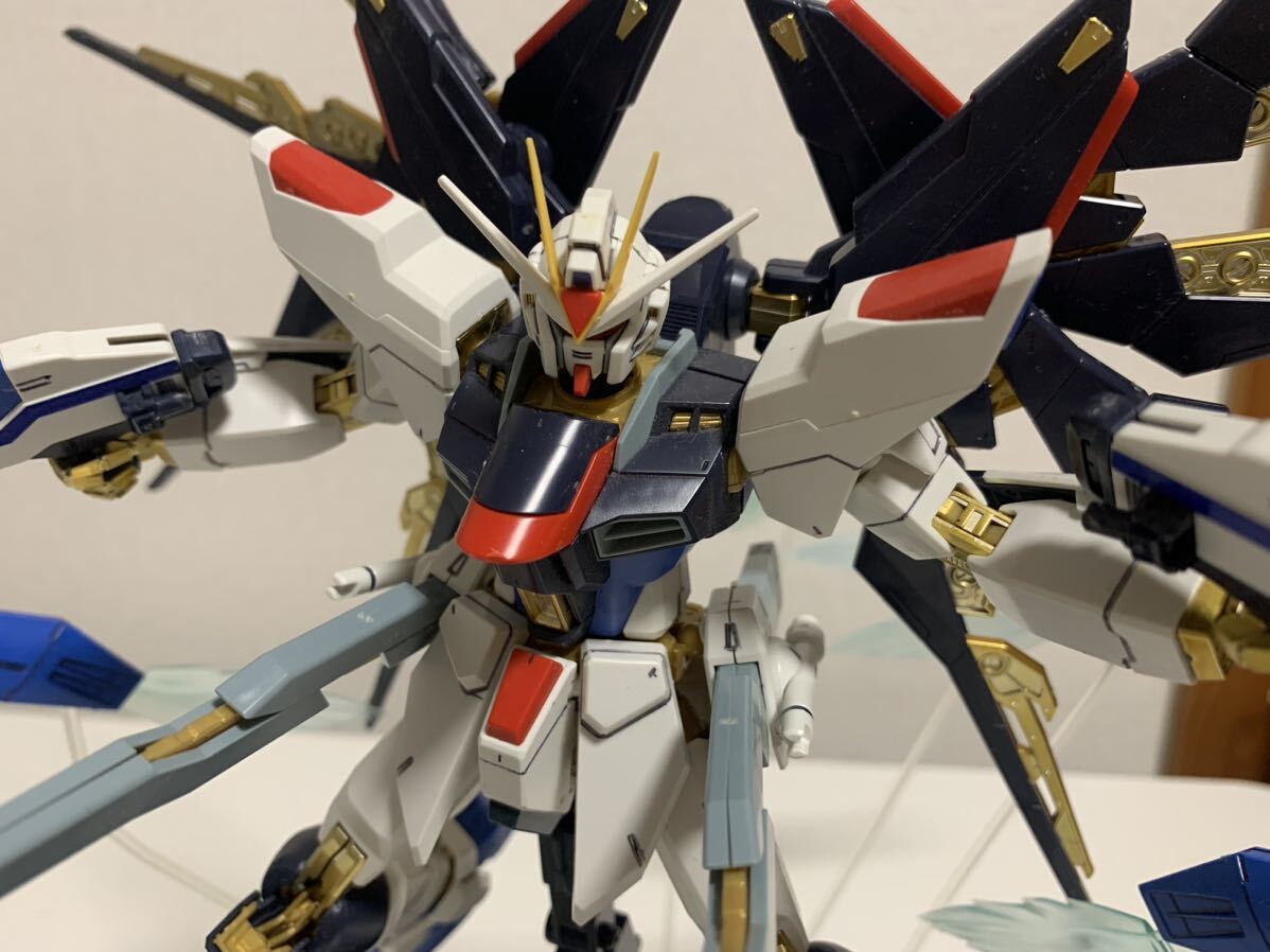 1/100 MG 機動戦士ガンダムSEED DESTINY ZGMF-X20A ストライクフリーダムガンダム フルバーストモード 完成品 現状ジャンク_画像4