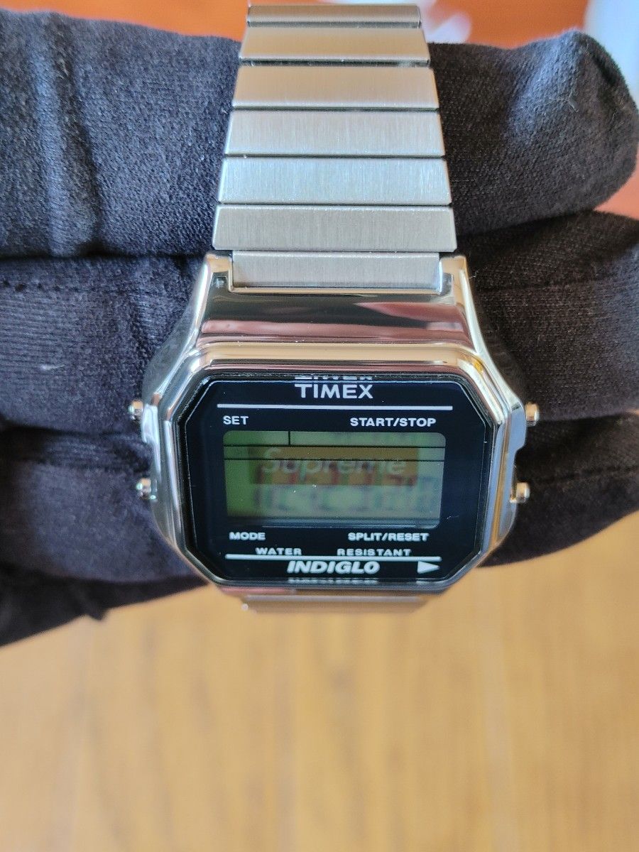 「美中古」Supreme×Timex 19AW Silver デジタル腕時計 シュプリーム タイメックス シルバー ウォッチ 