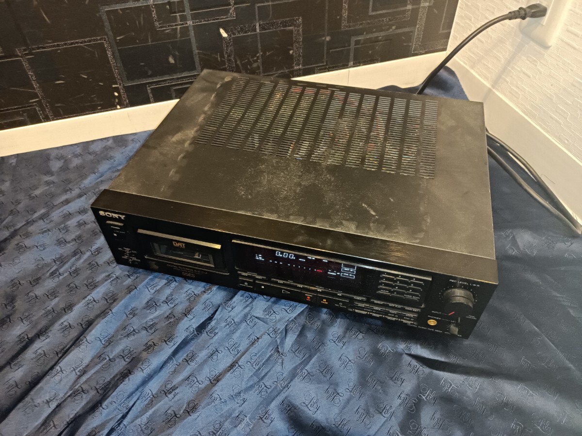 nn0202 119 SONY ソニー デジタルオーディオテープデッキ DTC-55ES 中古 現状品 DATデッキ オーディオ機器 テープデッキ レトロの画像1