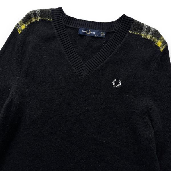 国内正規 FRED PERRY フレッドペリー ハーフ丈 Vネック ウール ニット セーター ワンピース チュニック 刺繍 ロゴ チェック UK 10 ブラックの画像2