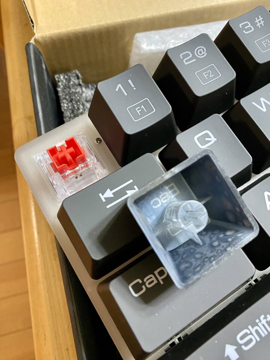 ほぼ未使用大型Redragon K605 エイリアン ジャイアント ほぼ未使用大型Redragon K605 エイリアン ジャイアント