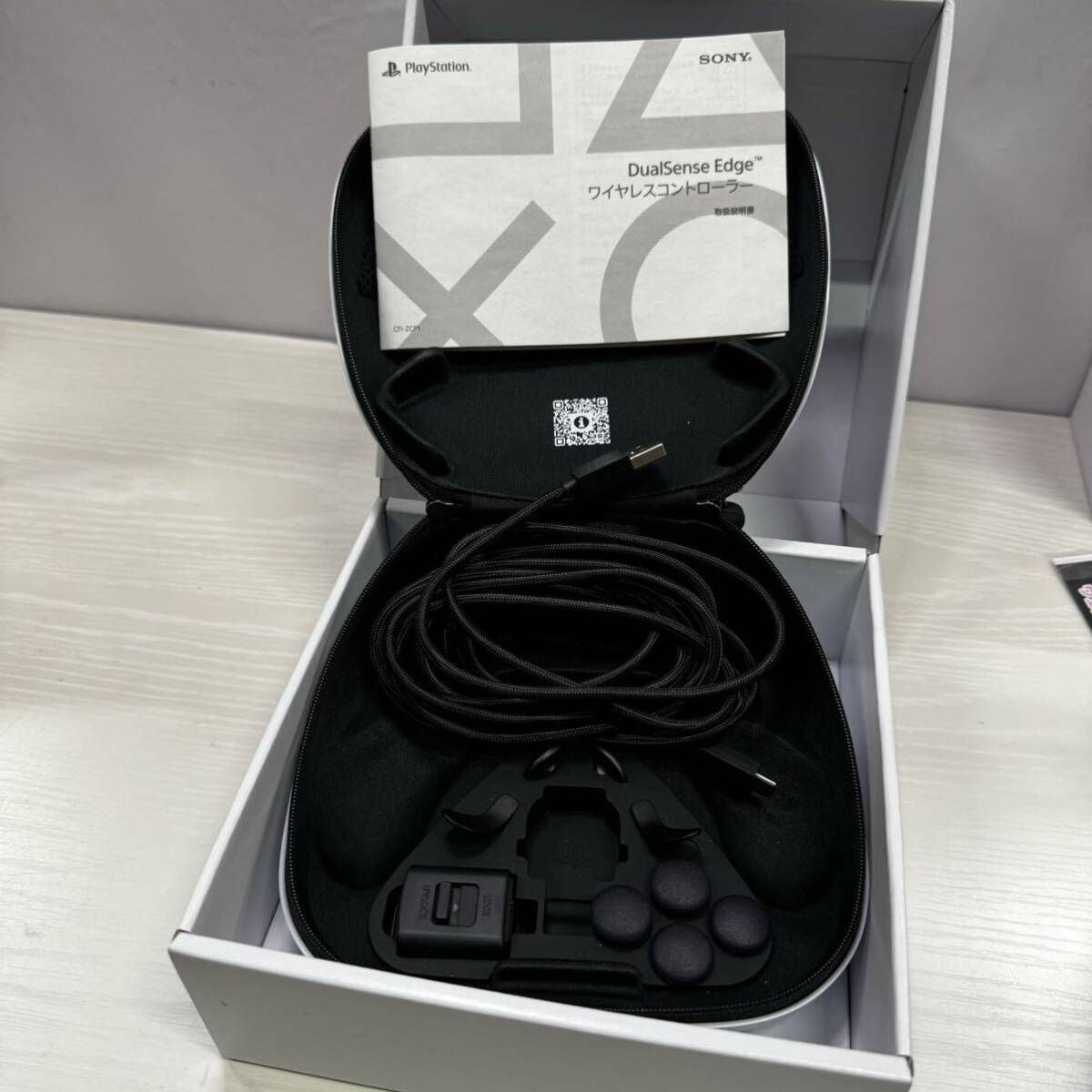 SONY ソニー 純正品 DualSense Edge ワイヤレスコントローラー(CFI-ZCP1J) デュアルセンスエッジ コントローラー PS5 プレイステーション5の画像9