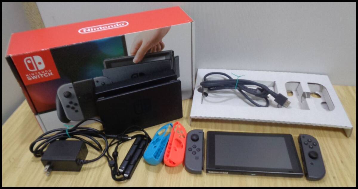 vh0189 送料無料 任天堂 Nintendo Switch ニンテンドースイッチ HAC-001 本体 ジョイコン ほか 通電確認済み_画像1