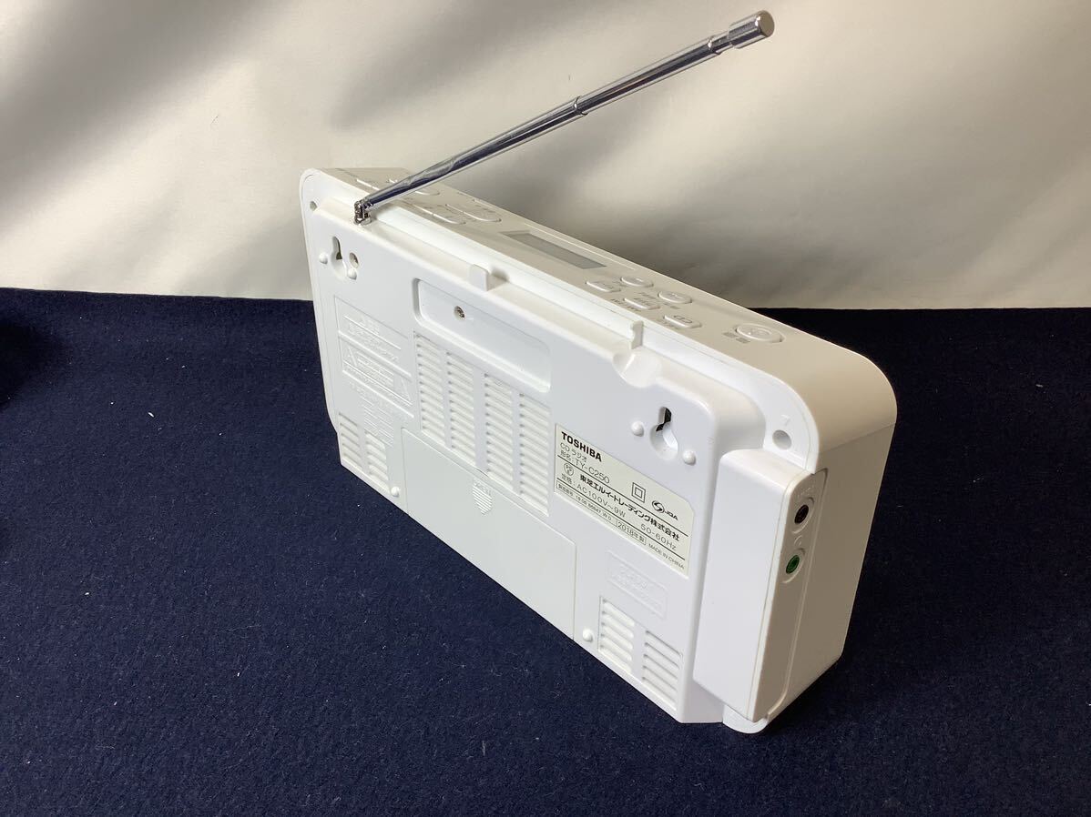 TOSHIBA CDラジオ TY-C250 ホワイト 白 コンパクトスリムボディ 東芝 2018年製 電源ケーブル付き  電池での通電未確認 現状品 MI041608の画像5