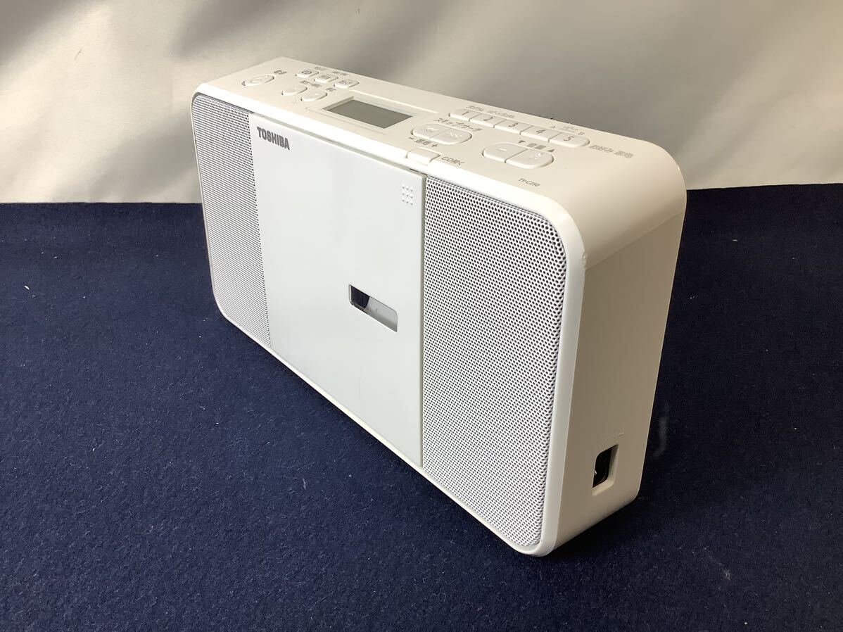 TOSHIBA CDラジオ TY-C250 ホワイト 白 コンパクトスリムボディ 東芝 2018年製 電源ケーブル付き  電池での通電未確認 現状品 MI041608の画像3