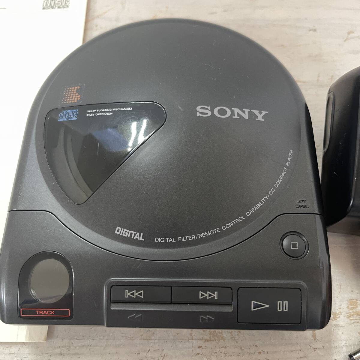 3444 SONY/ソニー ポータブルCDプレーヤー COMPACT DISC COMPACT PLAYER ACアダプターあり 中古品 ジャンクの画像2