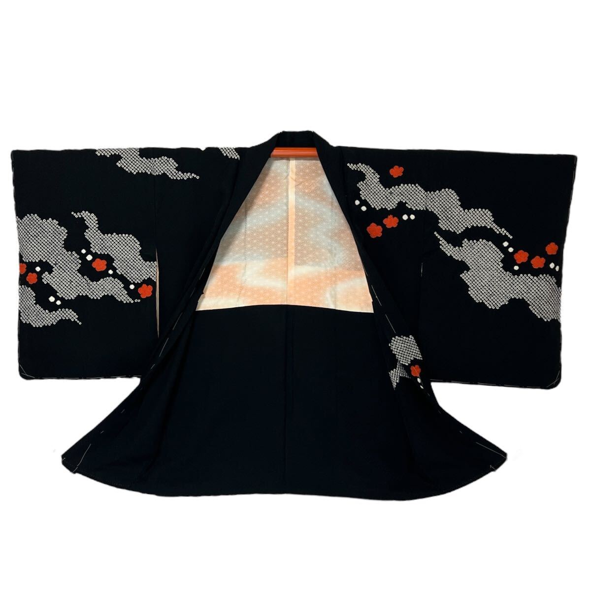 羽織 黒羽織 和装コート 着物用コート 中古 仕立て上がり リサイクル着物 きもの 着物 カジュアル着物 kimono 裄64cmの画像5