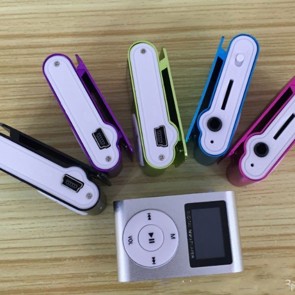 【vaps_7】小型 MP3プレーヤー カラーランダム クリップ式 コンパクト オーディオプレーヤー 送込の画像2