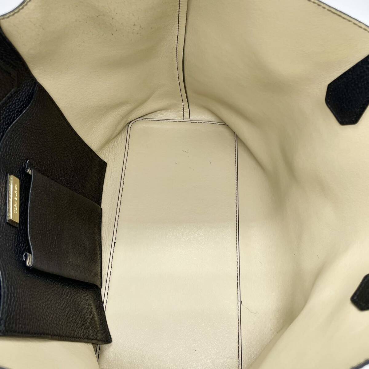 極美品/大容量 TORY BURCH トートバッグ ビジネスバッグ ブリーフケース メンズ 肩掛け A4収納可 レザー シボ革 黒 ブラック 金具ロゴの画像9
