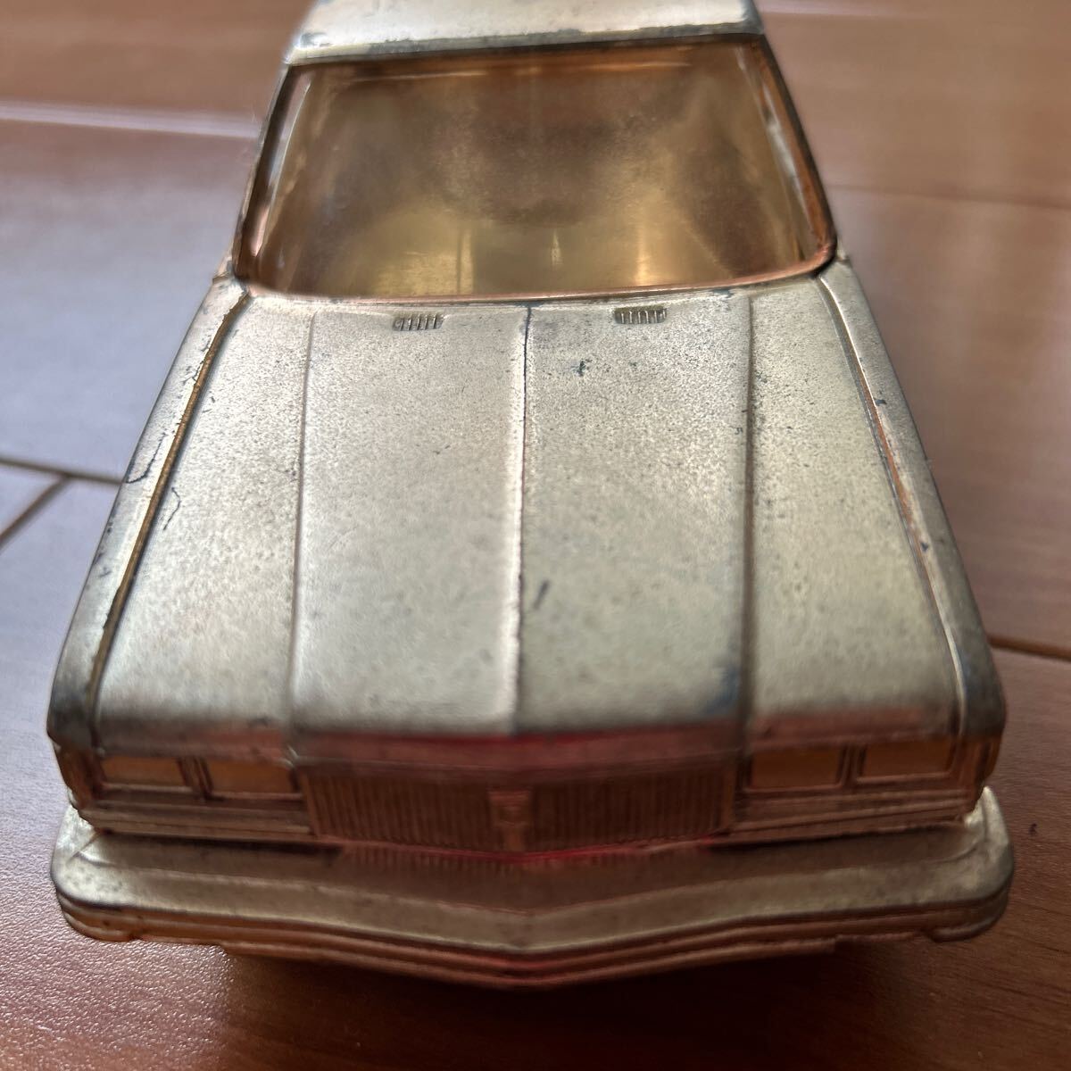 クラウン シガレットケース 昭和レトロ ゴールド 置物 トヨタ 金属製 当時物 灰皿 1979の画像7
