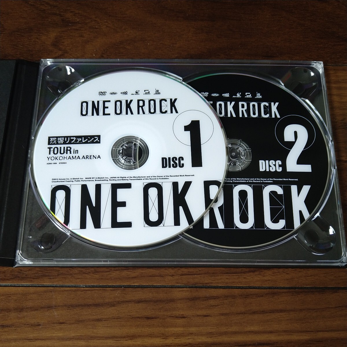 【送料無料】ONE OK ROCK DVD 残響リファレンス TOUR in YOKOHAMA ARENA 2枚組 ワンオクロック/映像作品_画像5