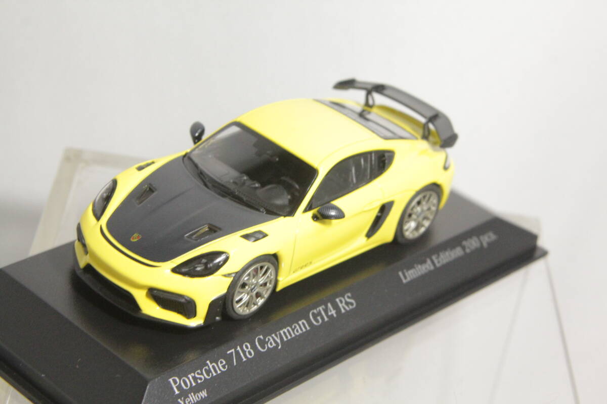 MINICHAMPS 1/43 ポルシェ 718 ケイマン GT4 RS Yellowの画像3