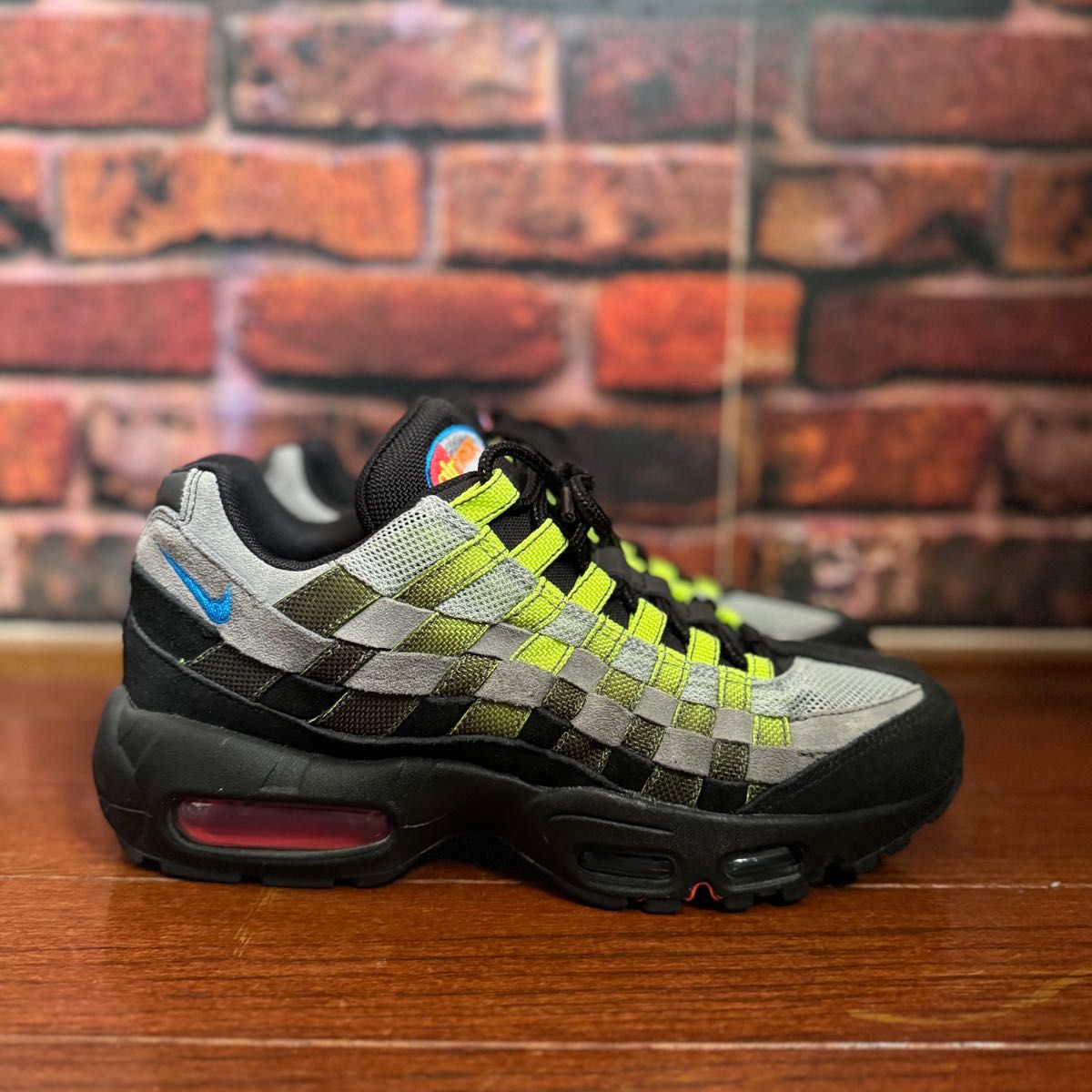 【NIKE】Air Max 95 WOVEN BLACK/PHOTO BLUE-VOLT-SOLAR RED