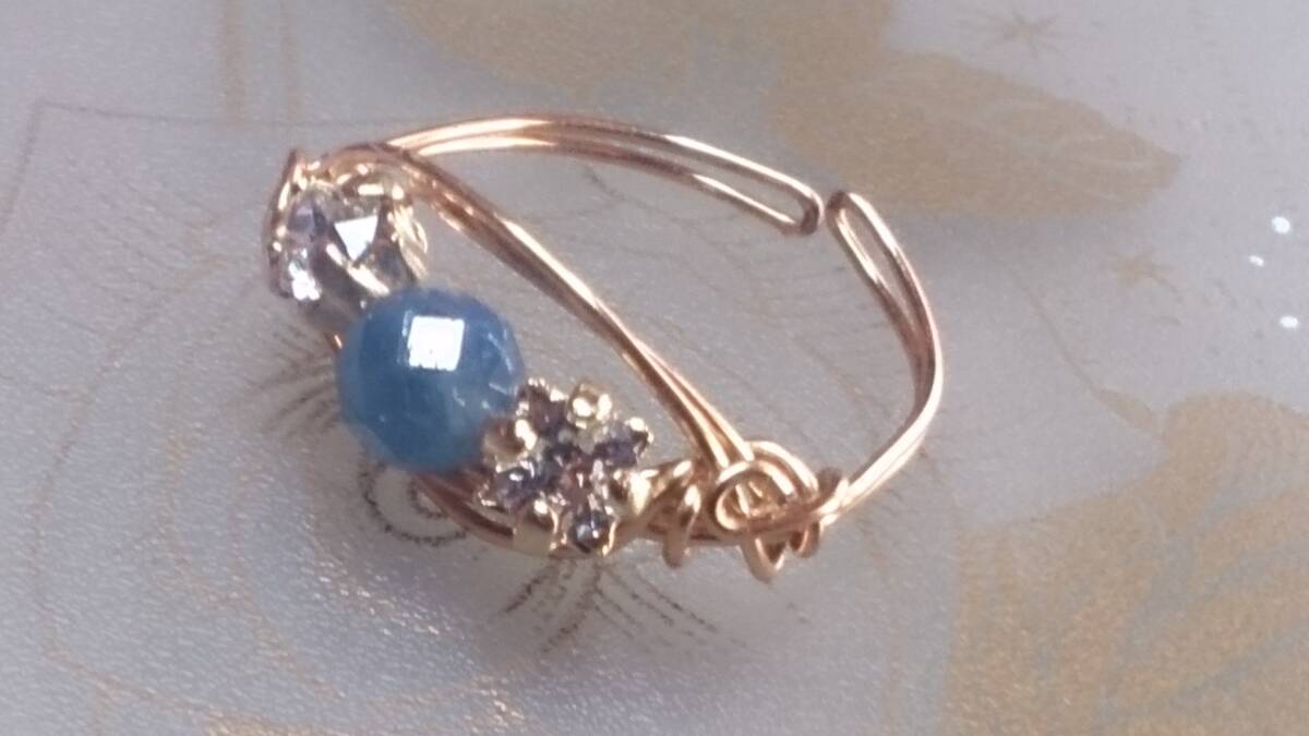 *NM* Sri Lanka blue sapphire 1.55ct& Swaro brass color wire ring (*^^*)* size free *