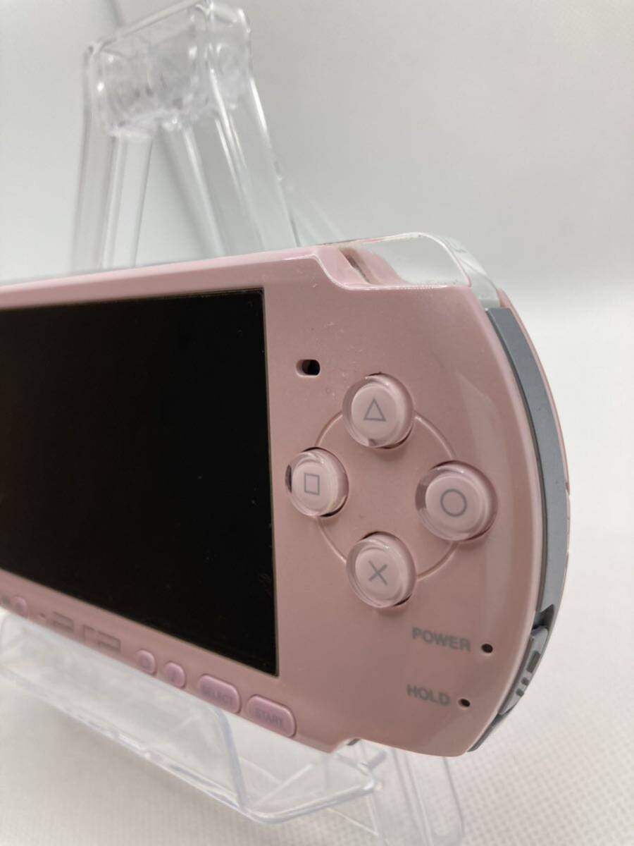 美品　PSP3000ピンク　メモリーカード付き　SONY ソニー プレイステーションポータブル _画像3