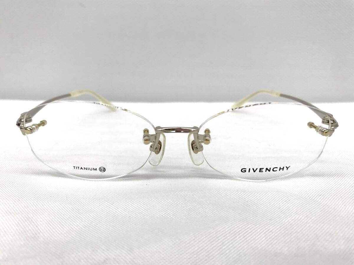 2T-039 新品 眼鏡 メガネフレーム チタン GIVENCHY ジバンシー 日本製 16g 52□16-135 フチなし メンズ 男性 レディース 女性 ゴールド系の画像2