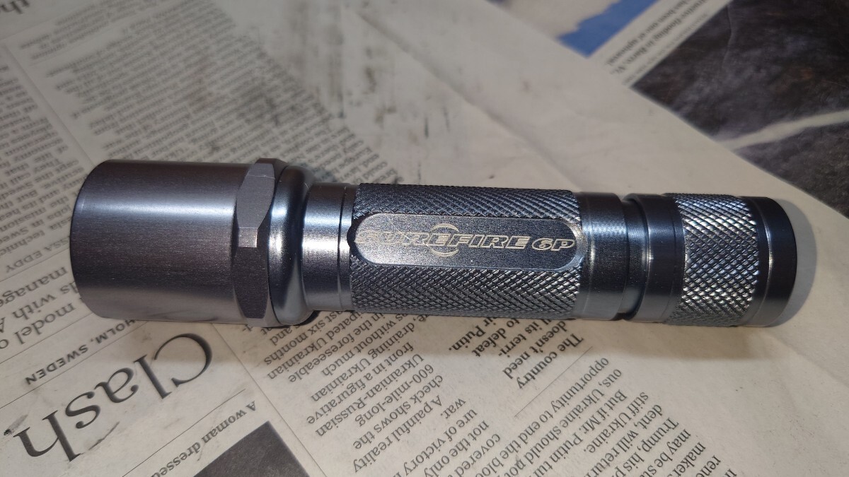 美品】SUREFIRE 6P-GM 2セル6V65ルーメン ガンメタル シルバー 美品】SUREFIRE 6P-GM 2セル6V65ルーメン ガンメタル シルバー