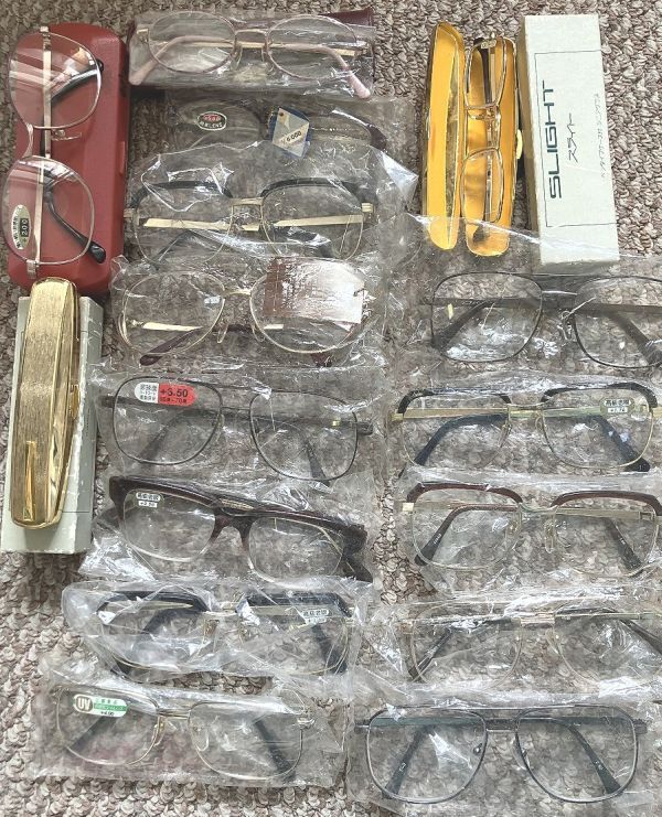 ☆ビンテージ 眼鏡フレーム 未使用品 メガネ めがね １５台 デッドストック 廃業眼鏡屋さん_画像1