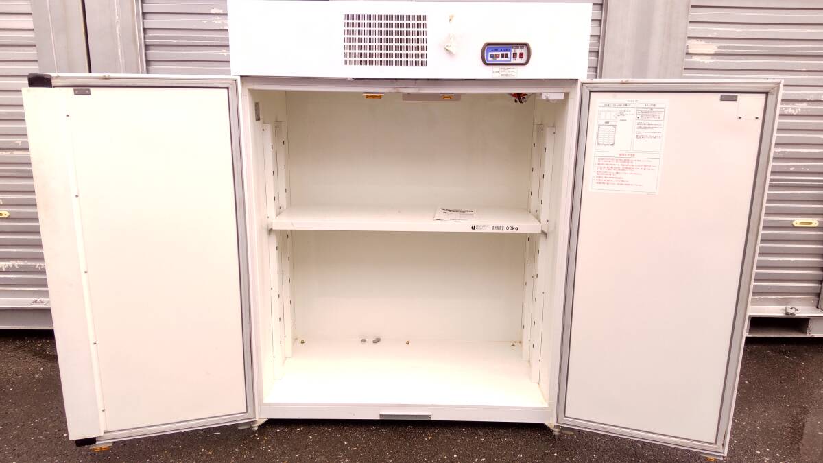 愛知◆ISEKI イセキ ファームストッカ FSD21T 農産物冷蔵庫 低温 貯蔵庫 米冷蔵庫 100Ｖ 湿度切替 30㎏×21袋 鍵2本+取説書付の画像3