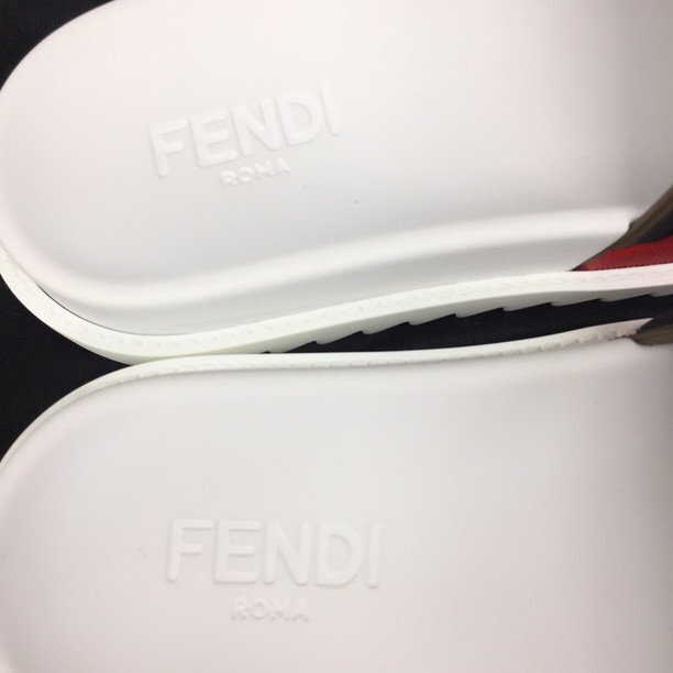 FENDI フェンディ サンダル サイズ6 袋付き 【CDAJ5053】の画像5