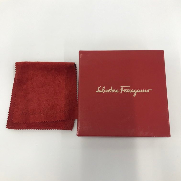 Salvatore Ferragamo　フェラガモ　コインモチーフ　ブレスレット　ゴールドカラー　箱付き【CDAC4018】_画像10