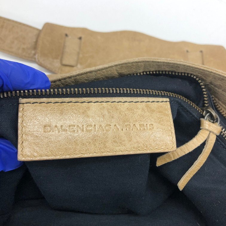 BALENCIAGA Balenciaga сумка на плечо оттенок бежевого 177289 [CDAY7072]