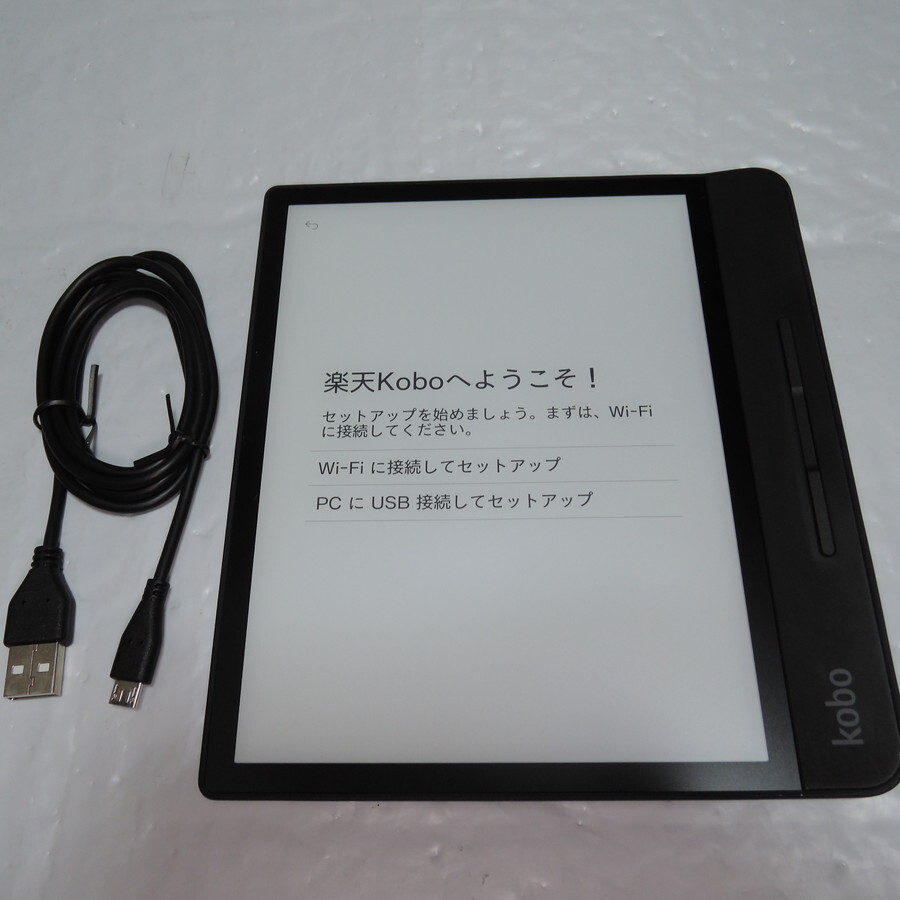  Rakuten Kobo Forma 32GB E-reader 