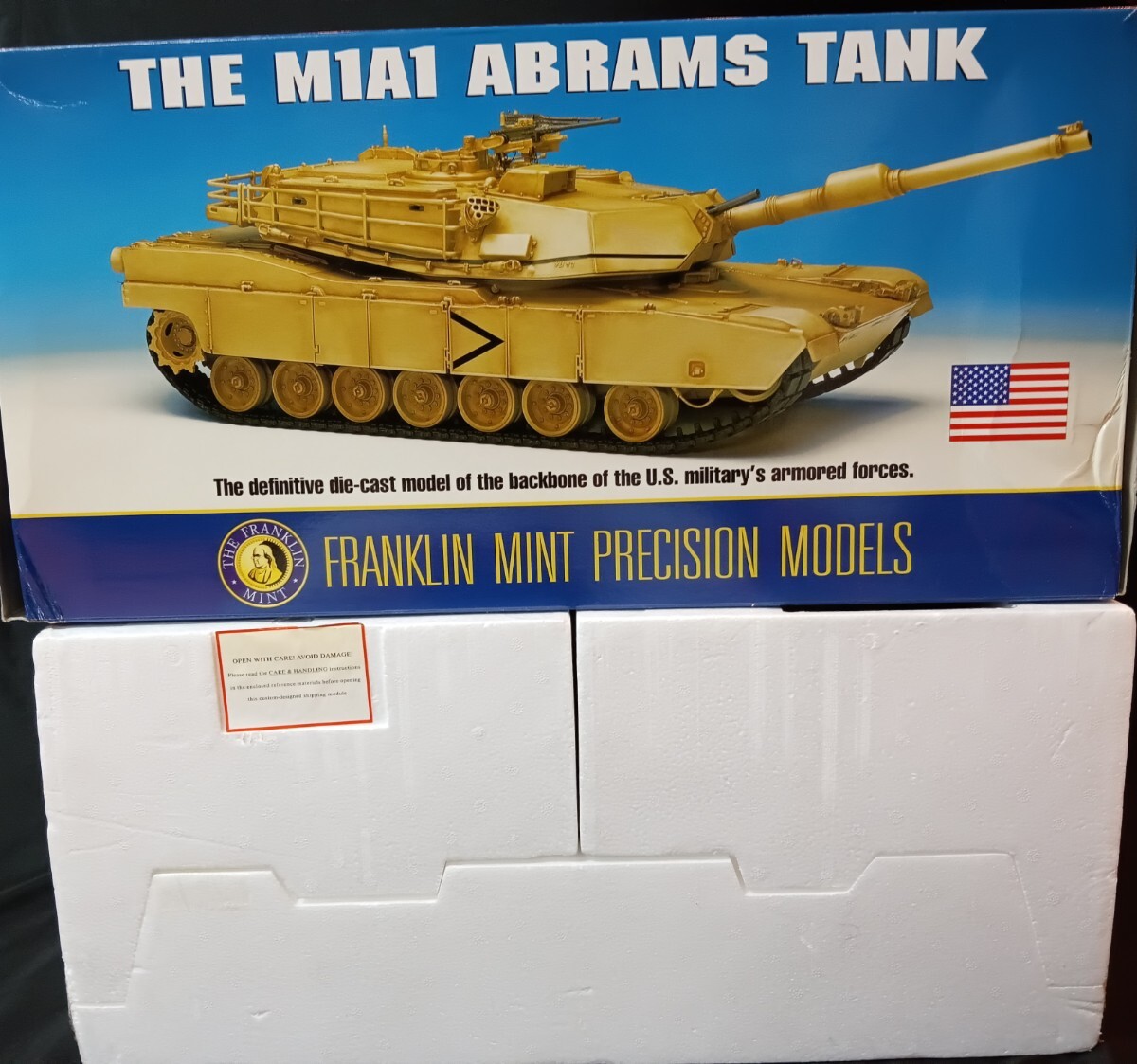 フランクリンミント 1/24 ミニチュア戦車 M1A1 エイブラムス 元箱 輸送箱有 付属品全て有 美品 完品 の画像2