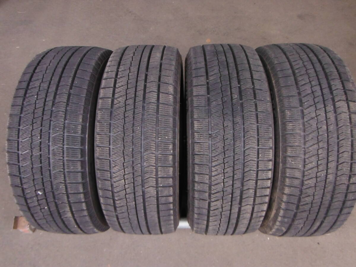 P2530　送料無料! 4本SET価格! バリ溝 スタッドレス 225/55R17 ブリヂストン BS BLIZZAK VRX2 225/55-17 225/55/17 エアーチェック済!_画像1