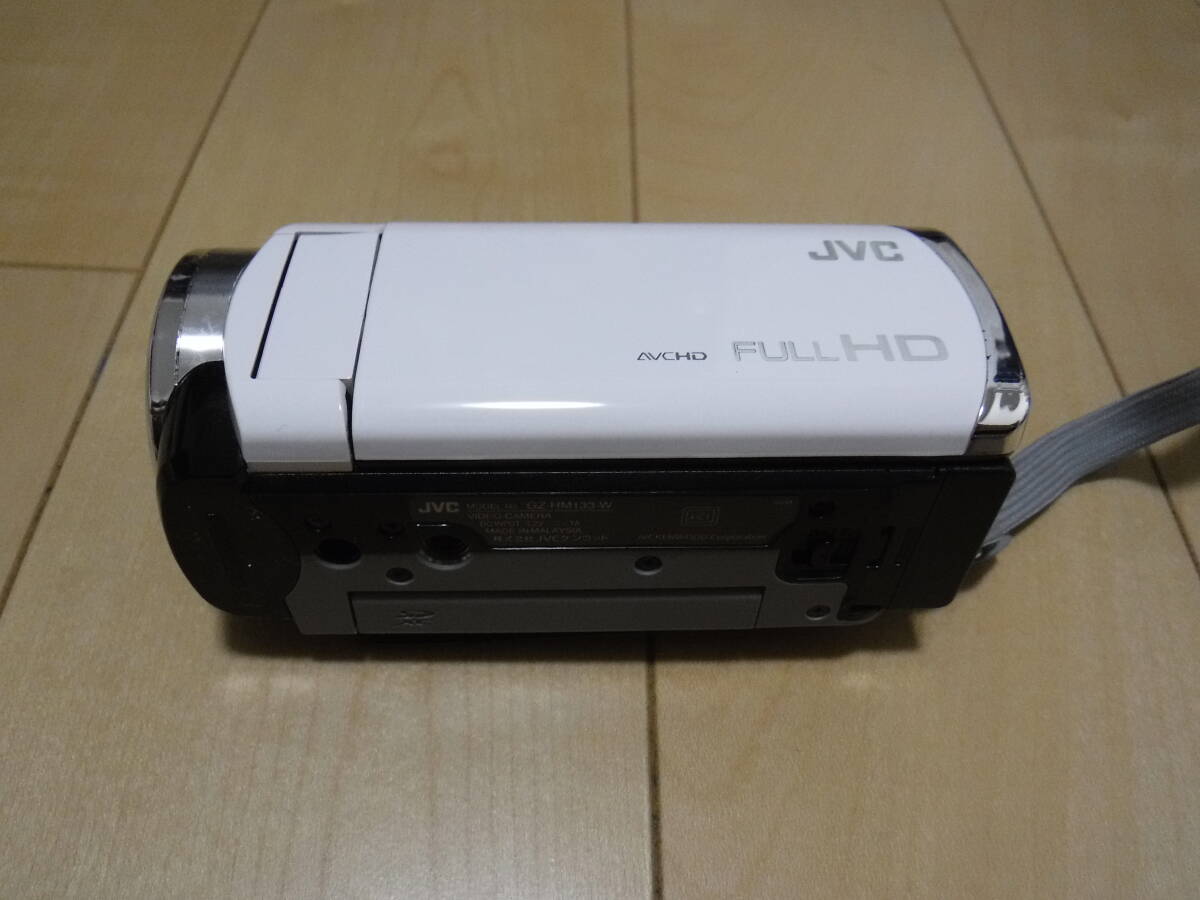 JVC　ケンウッド Everio FULL HD GZ-HM133-W　デジタルビデオカメラ_画像8