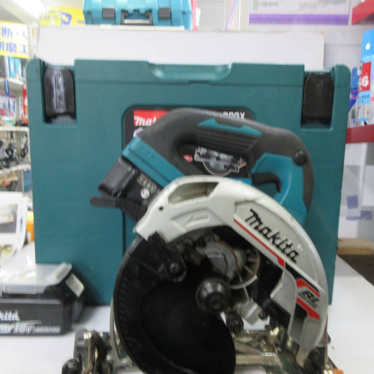 【中古品】★マキタ(makita) コードレス丸のこ HS631DRGX