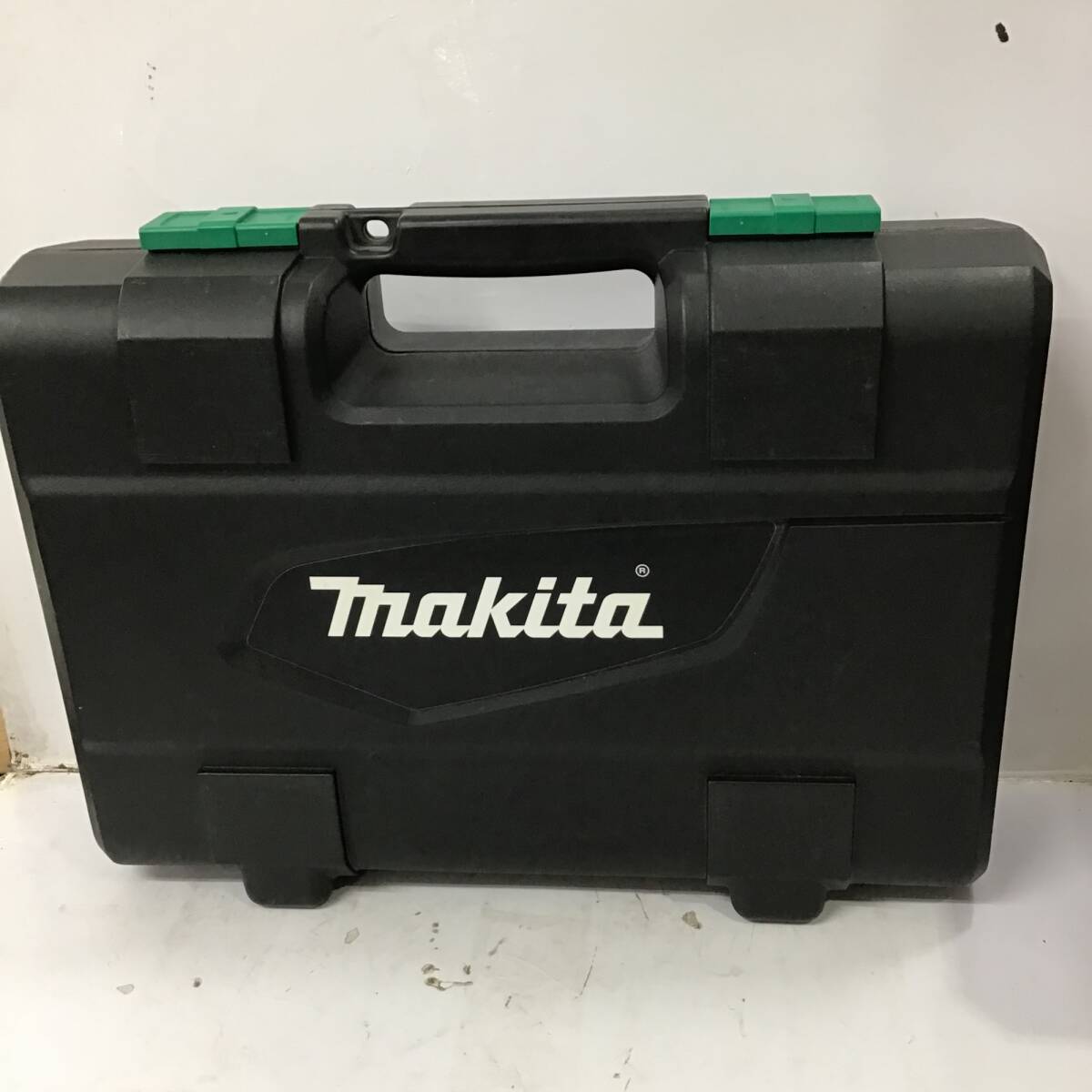 [ secondhand goods ]* Makita (makita) cordless impact driver MTD002DSX
