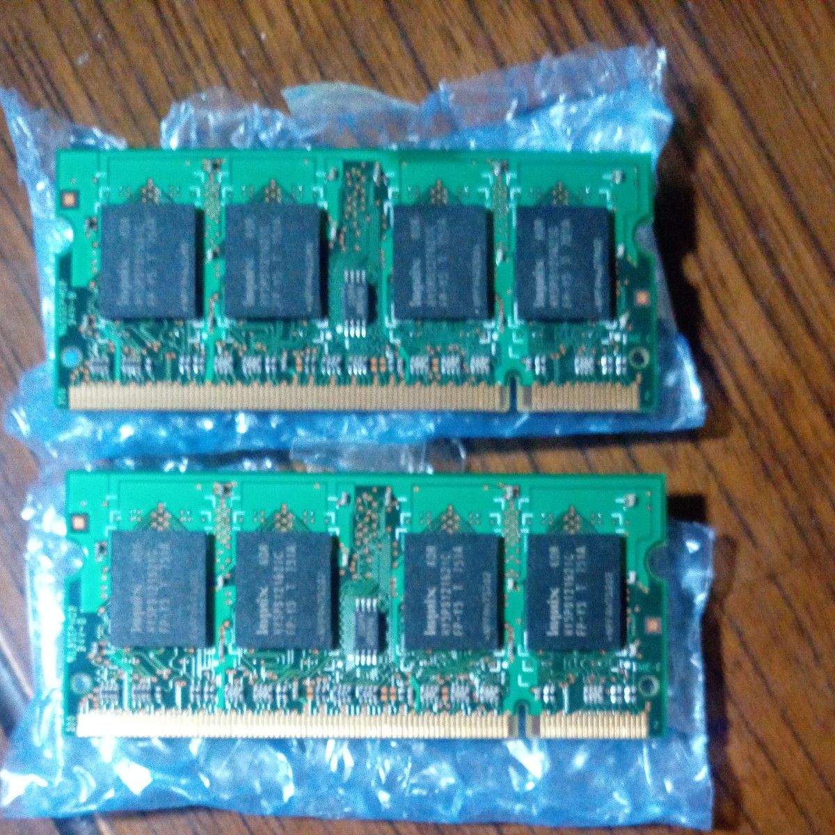 ジャンク　ノートパソコンメモリ　DDR2 555　512MB×2枚