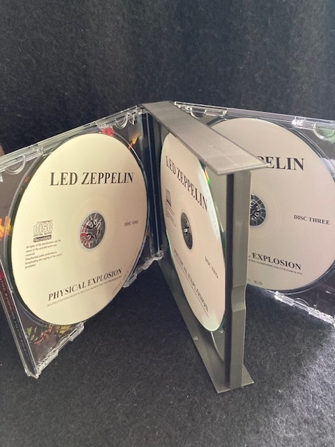 LED ZEPPELIN / PHYSICAL EXPLOSION Live at Seattle Center Coliseum,Seattle,Washington,USA 17th March 1975 3CD