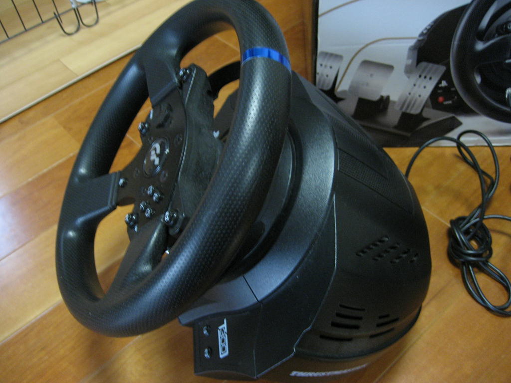THRUSTMASTER T300RS GT Edition の中古_画像3