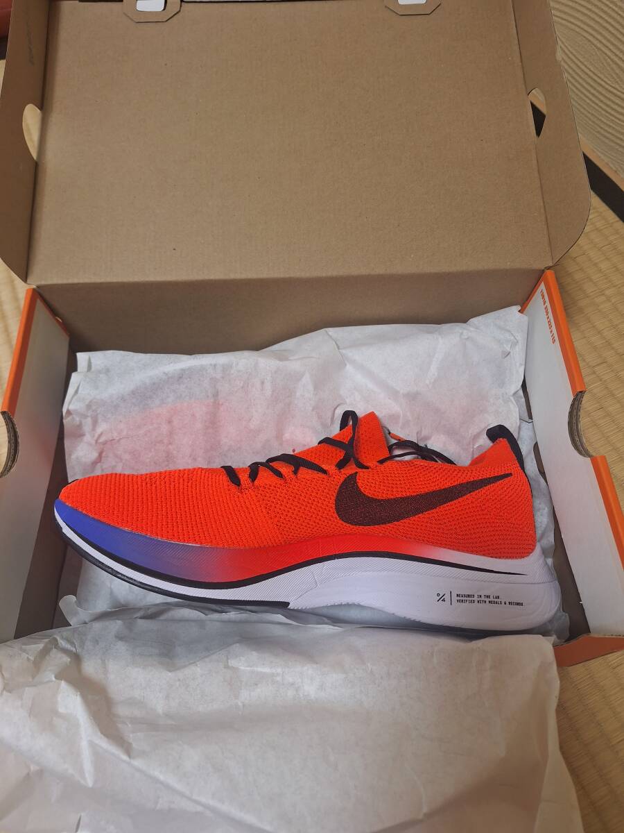 送料無料 未使用品 NIKE ナイキ VAPORFLY 4% FLYKNIT ヴェイパーフライ London Marathon Bright Crimson 28cm AJ3857-601 の画像7