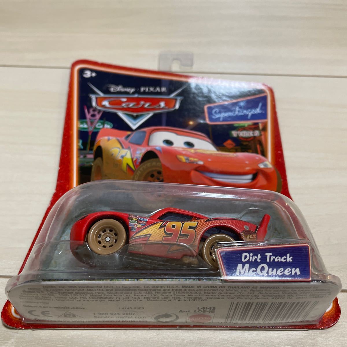 マテル カーズ ダートトラックライトニング　マックィーン Dirt Track LIGHTNING McQUEEN MATTEL CARS ミニカー キャラクターカー_画像1