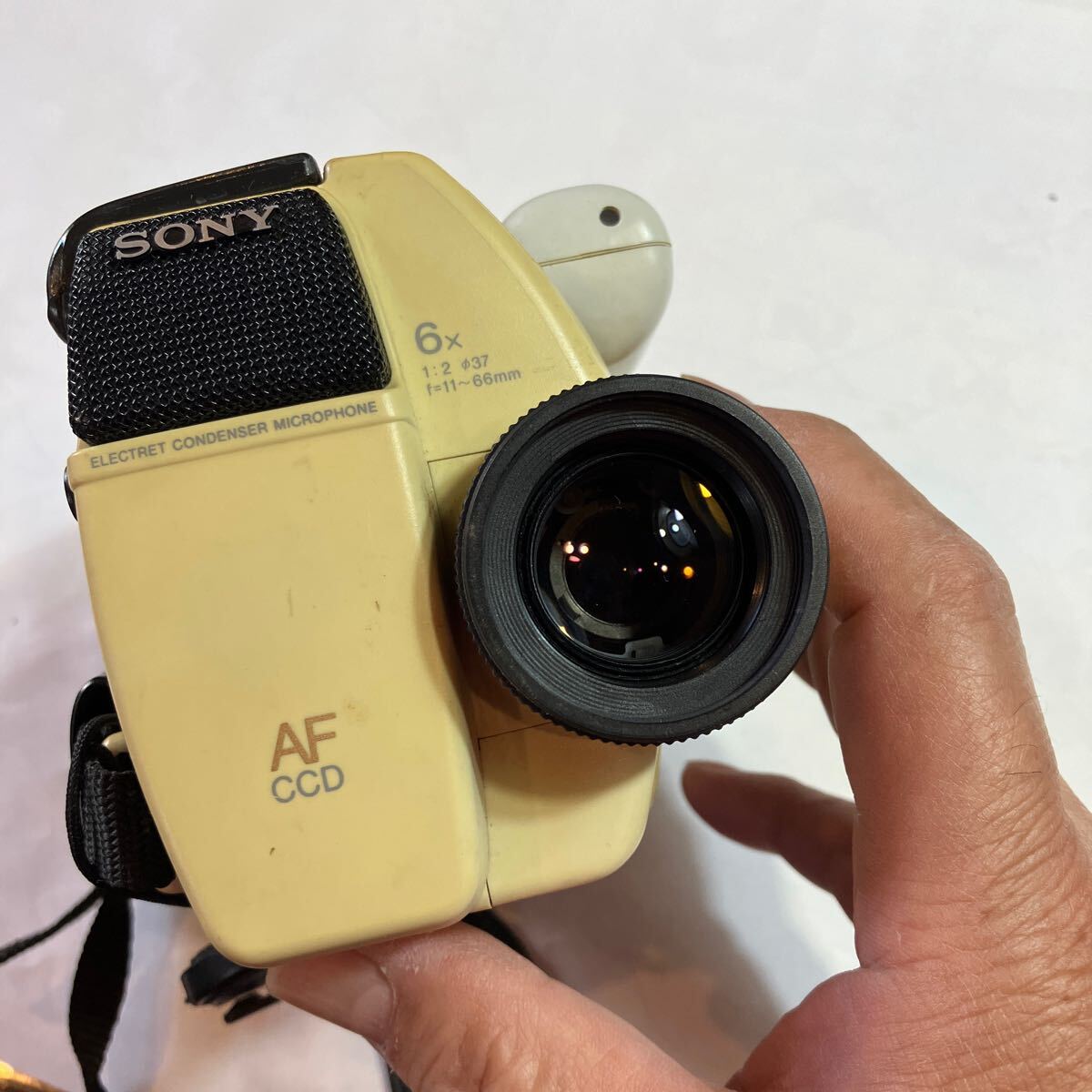 SONY HANDYCAM 8MM video camera CCD-TR55 exterior beautiful goods original charger AC-V30, power cord etc. attaching junk treatment 