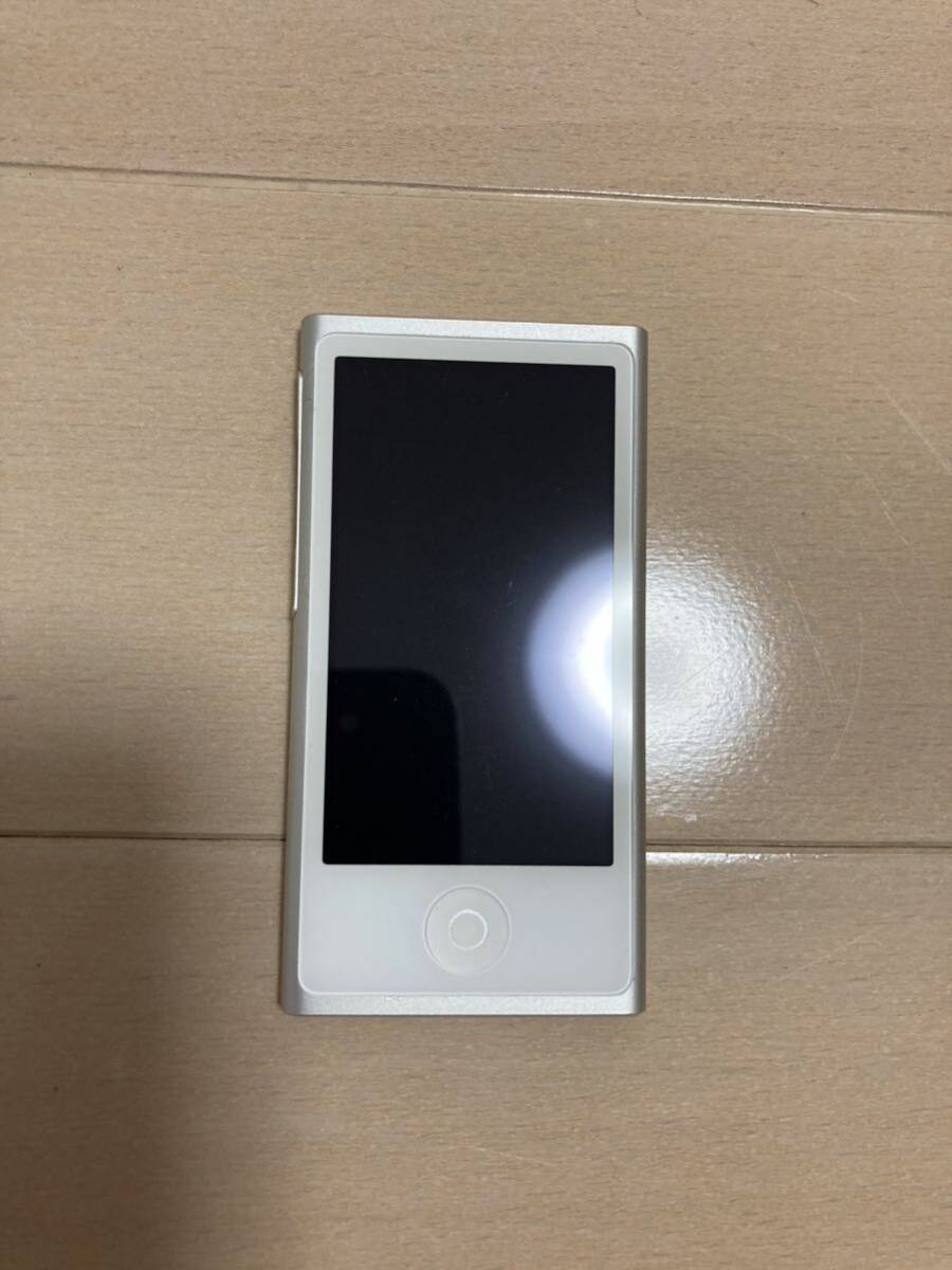 ◆送料無料◆極美品◆Apple iPod nano◆第7世代◆16GB◆シルバー◆MD480LL_画像3